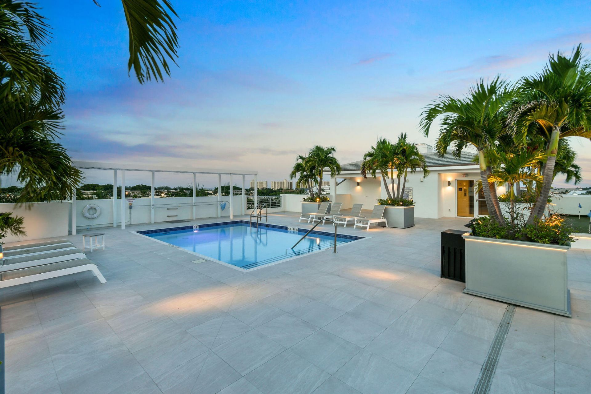 1 S Coastal Way, Unit 202, Jupiter, FL 33477 Photo