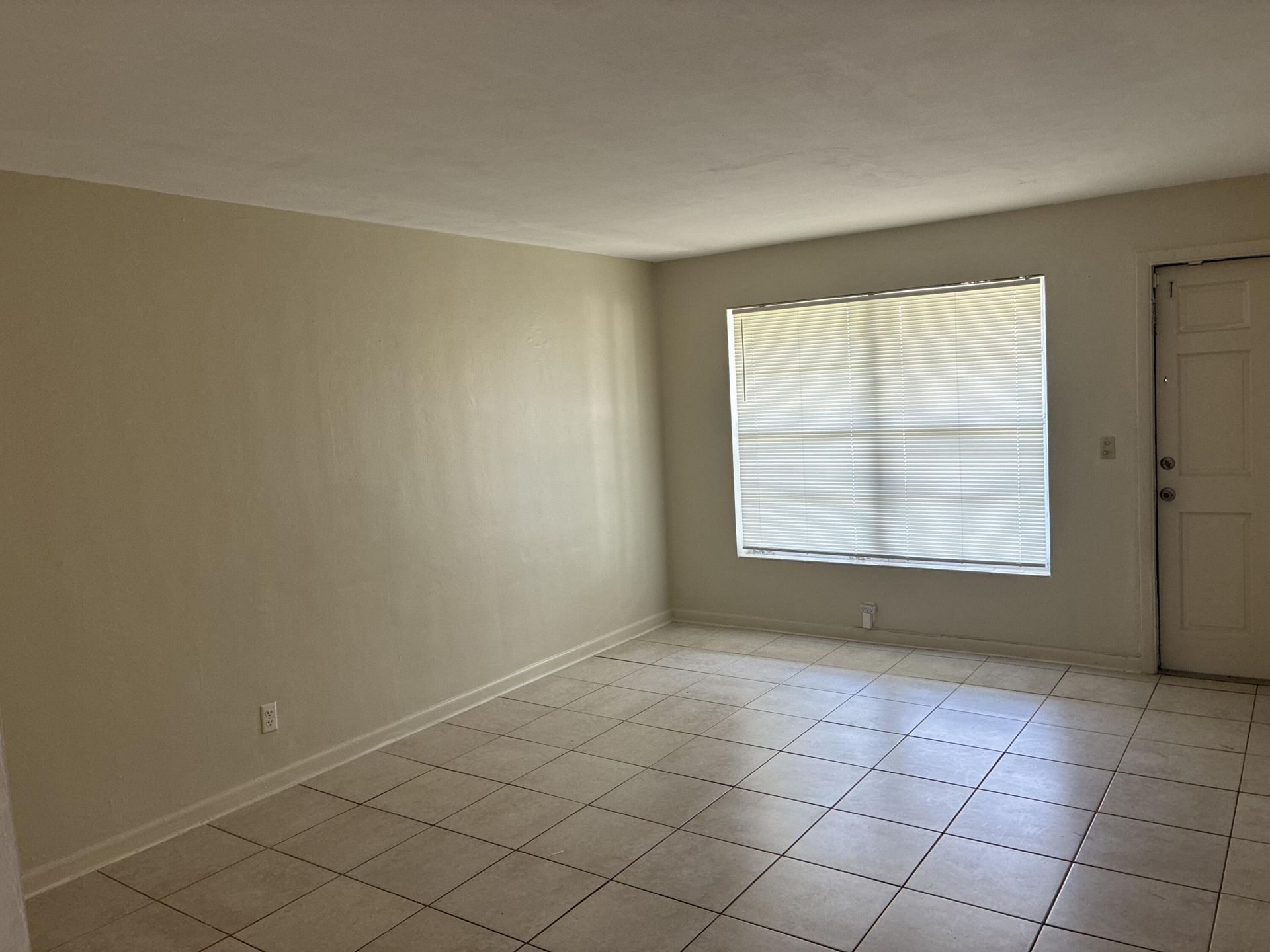 517 Silver Beach Road, Lake Park, FL 33403 Photo