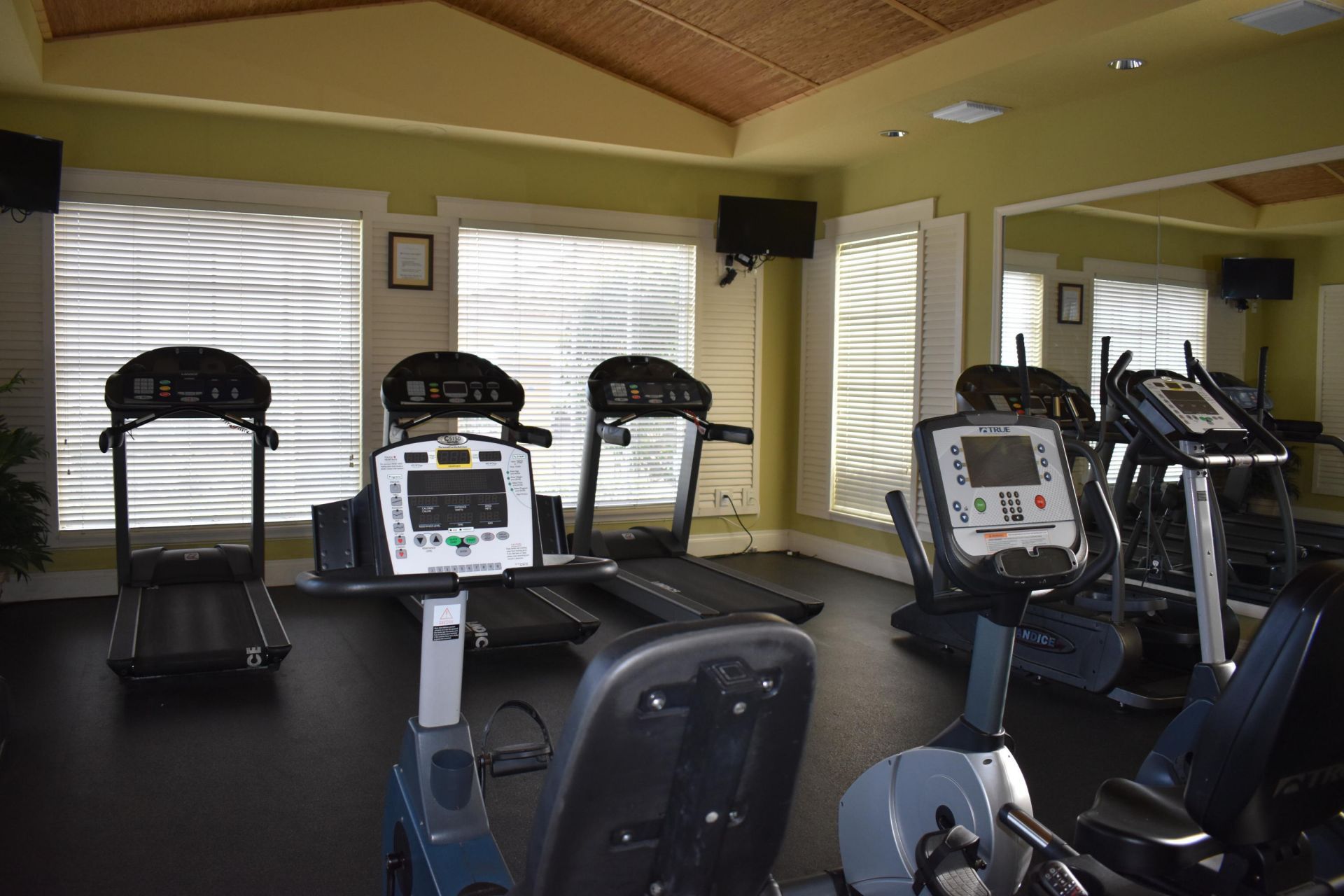123 Yacht Club Way, Hypoluxo, FL 33462 Photo