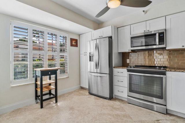 123 Yacht Club Way, Hypoluxo, FL 33462 Photo