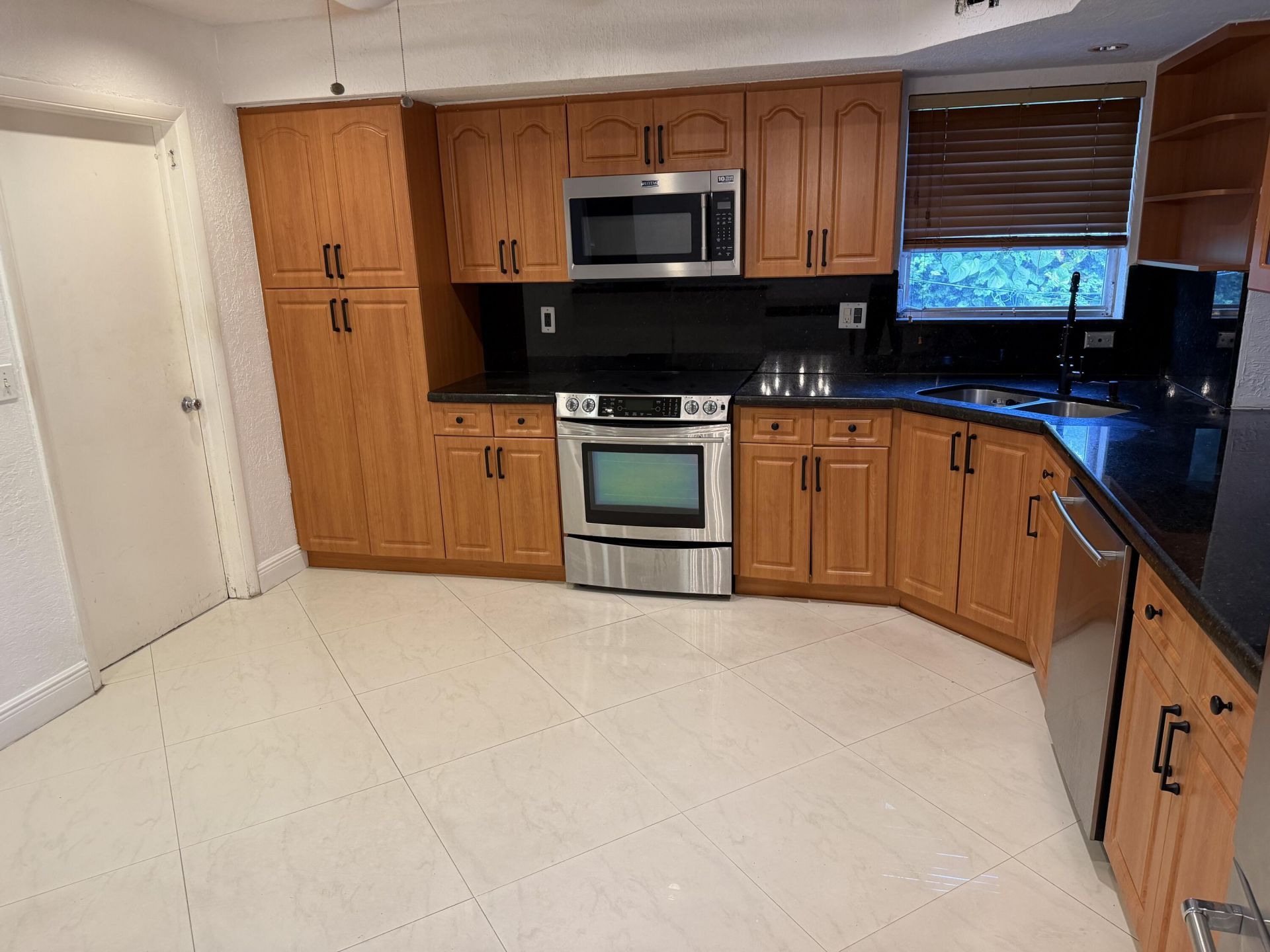 5501 Monroe Street, Hollywood, FL 33021 Photo