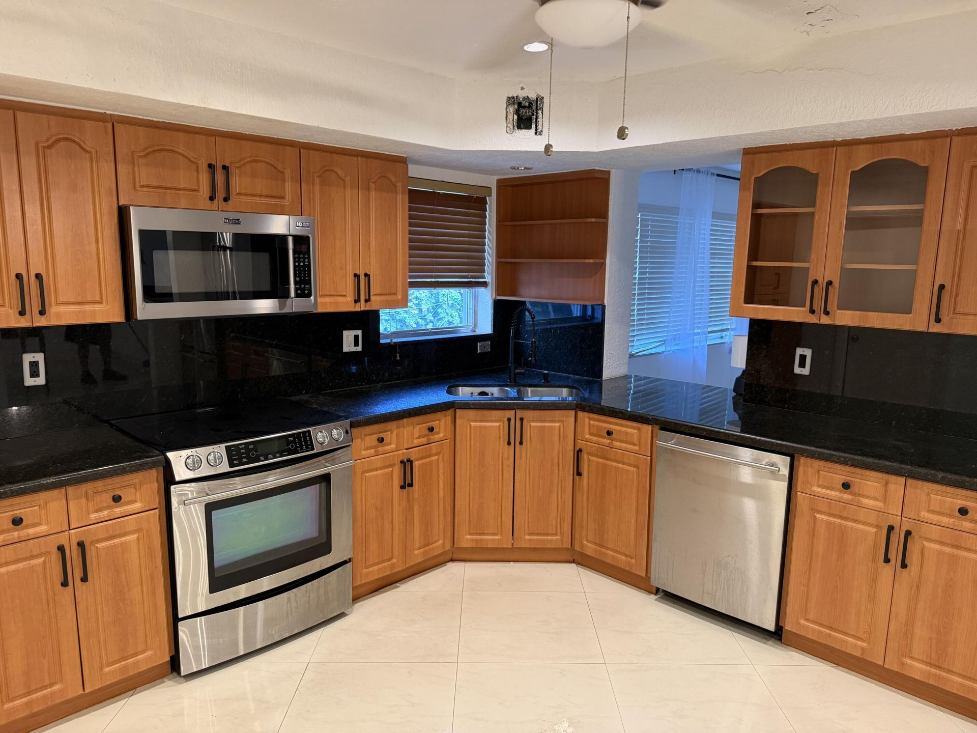 5501 Monroe Street, Hollywood, FL 33021 Photo