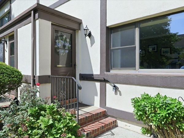 123 Fifteenth, Unit B1, Garden City, NY 11530