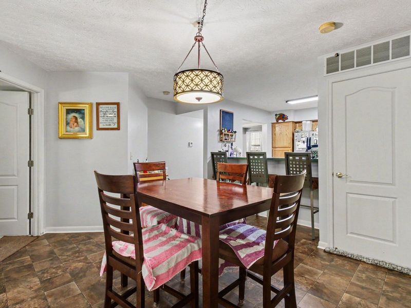 1550 Taramore Drive, Unit 102, Florence, KY 41042 Photo 7