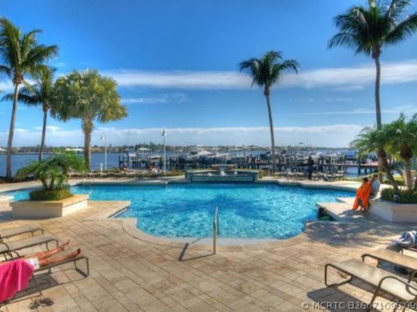 123 Yacht Club Way , Hypoluxo, FL 33462