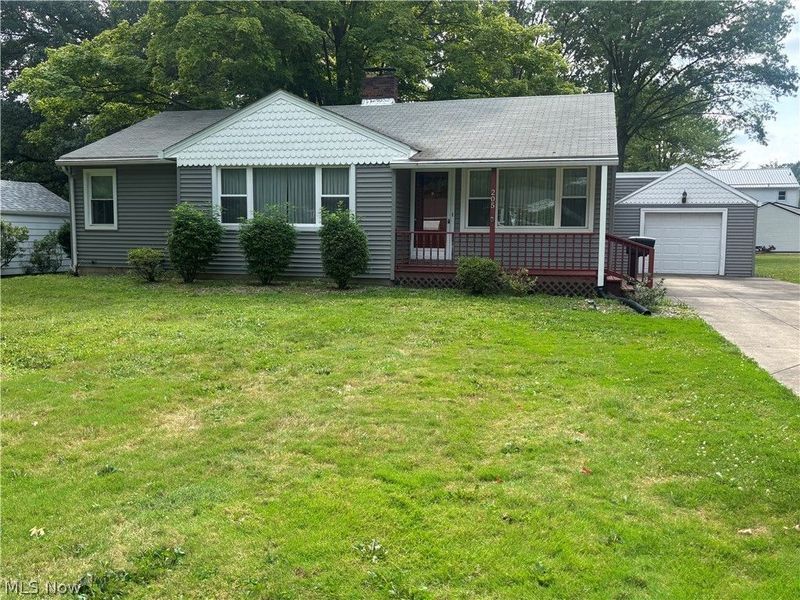 205 Mansell Drive, Liberty, OH 44505 Photo 1