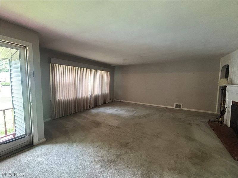 205 Mansell Drive, Liberty, OH 44505 Photo 8