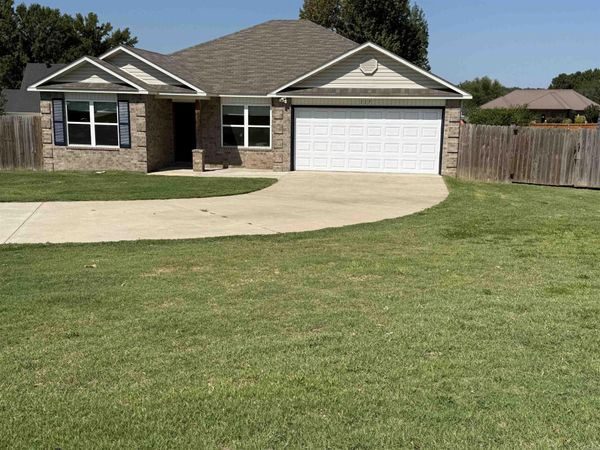 117 James Dr, Beebe, AR 72012