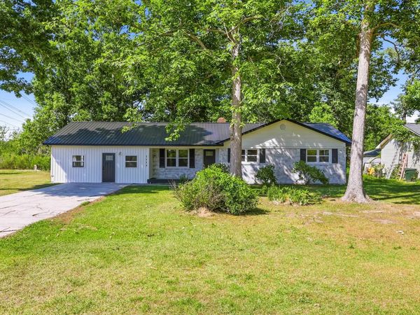 1114 Chicora Blvd., Conway, SC 29526