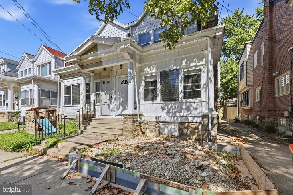 412 E 20TH STREET, CHESTER, PA 19013