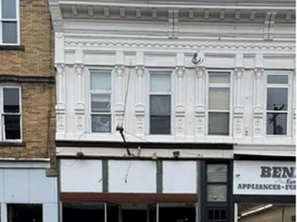 128 Main , Weston, WV 26452