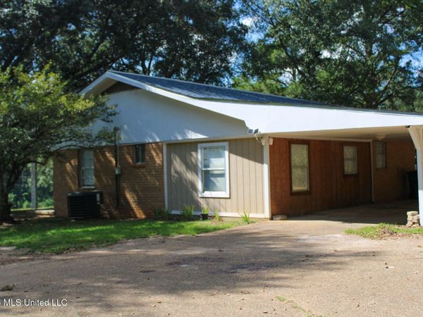 1034 Oak Tree Lane, Magnolia, MS 39652
