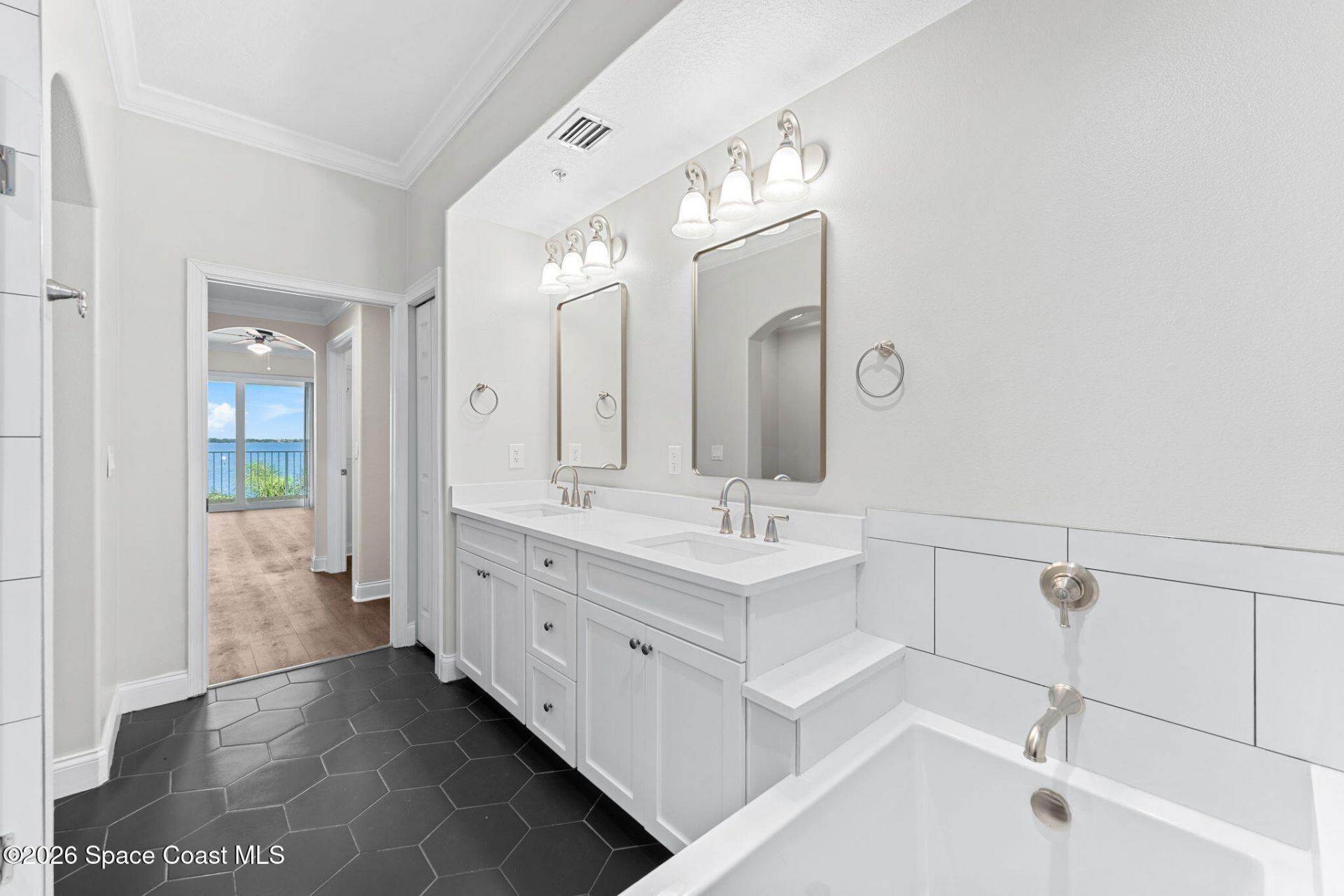 4007 N Harbor City Boulevard , Unit 402, Melbourne, FL 32935 Photo