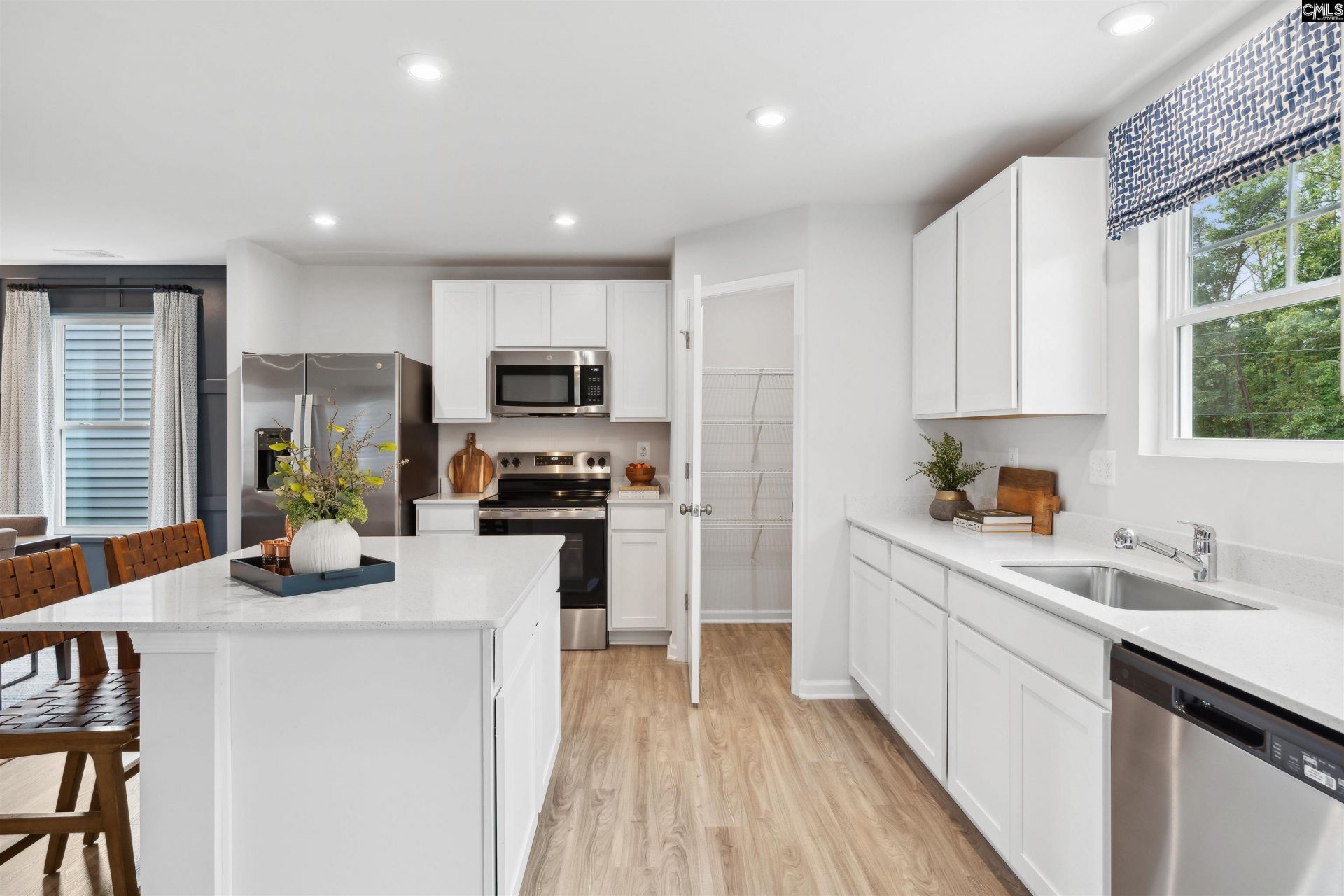 201 Kingfield Drive Photo 6