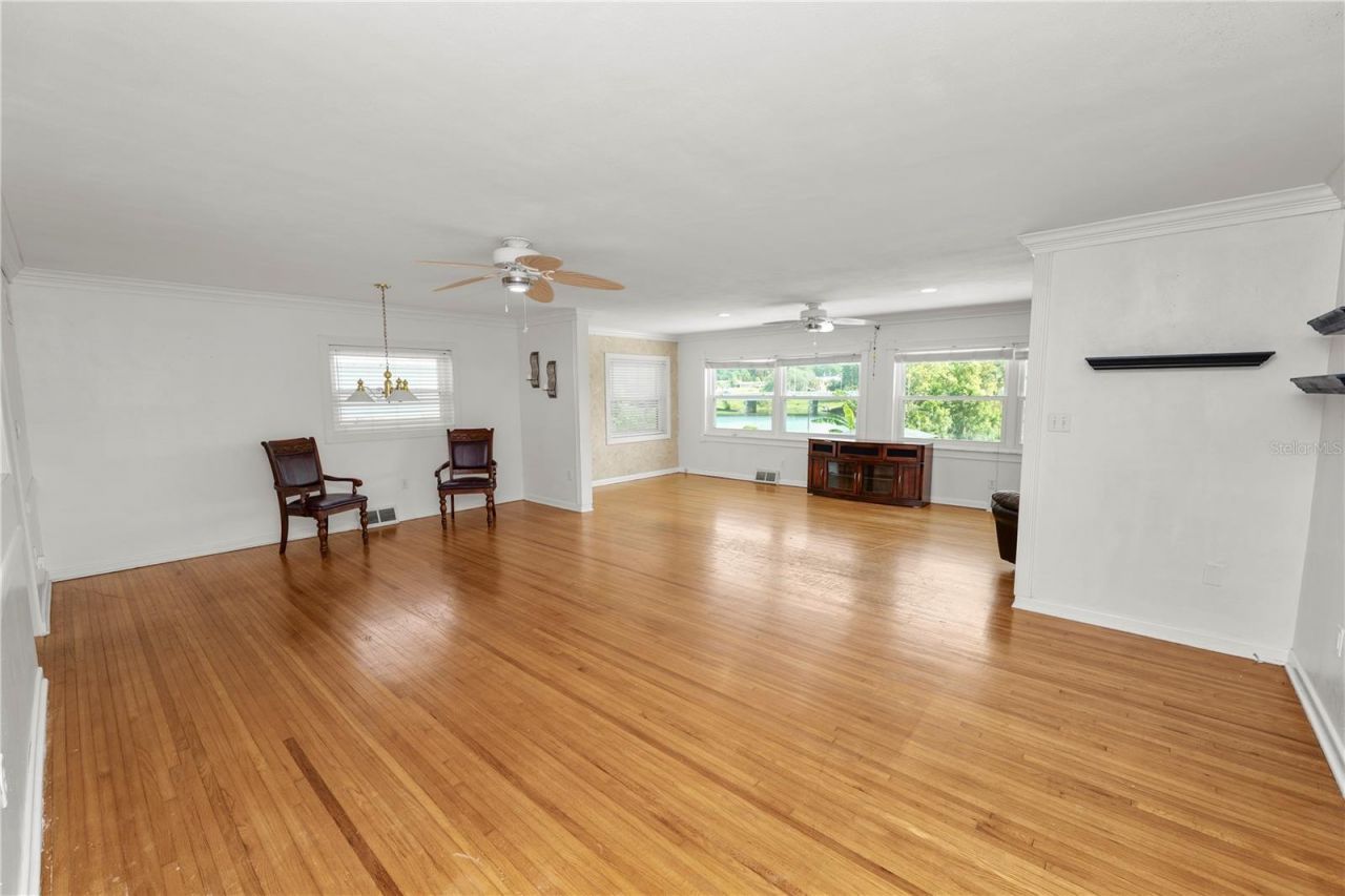 228 W Lake Ina Drive, Winter Haven, FL 33884 Photo