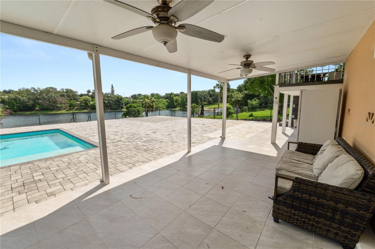 228 W Lake Ina Drive, Winter Haven, FL 33884 Photo