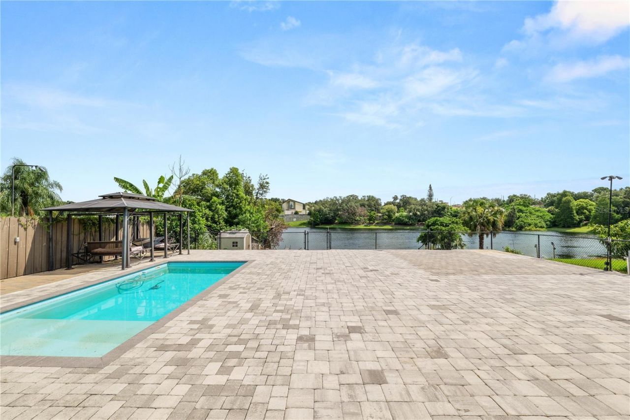 228 W Lake Ina Drive, Winter Haven, FL 33884 Photo