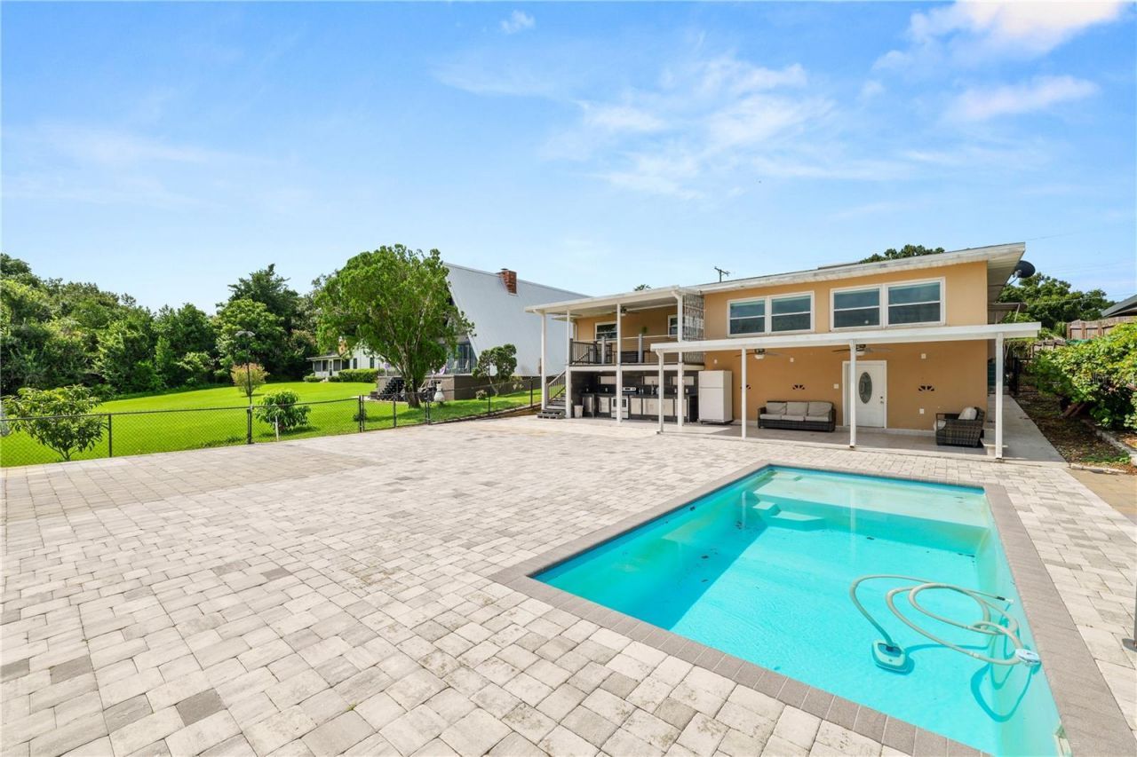 228 W Lake Ina Drive, Winter Haven, FL 33884 Photo