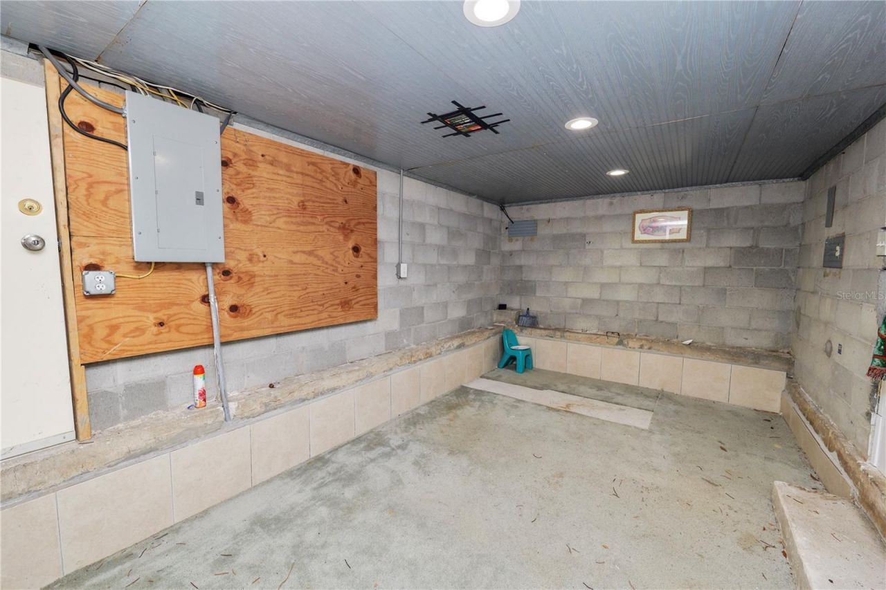 228 W Lake Ina Drive, Winter Haven, FL 33884 Photo
