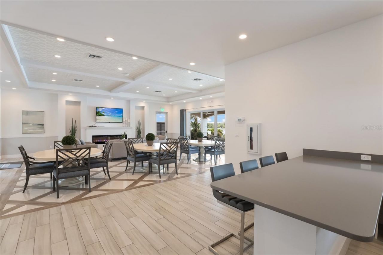 10530 Boardwalk Loop, Unit 601, Bradenton, FL 34202 Photo