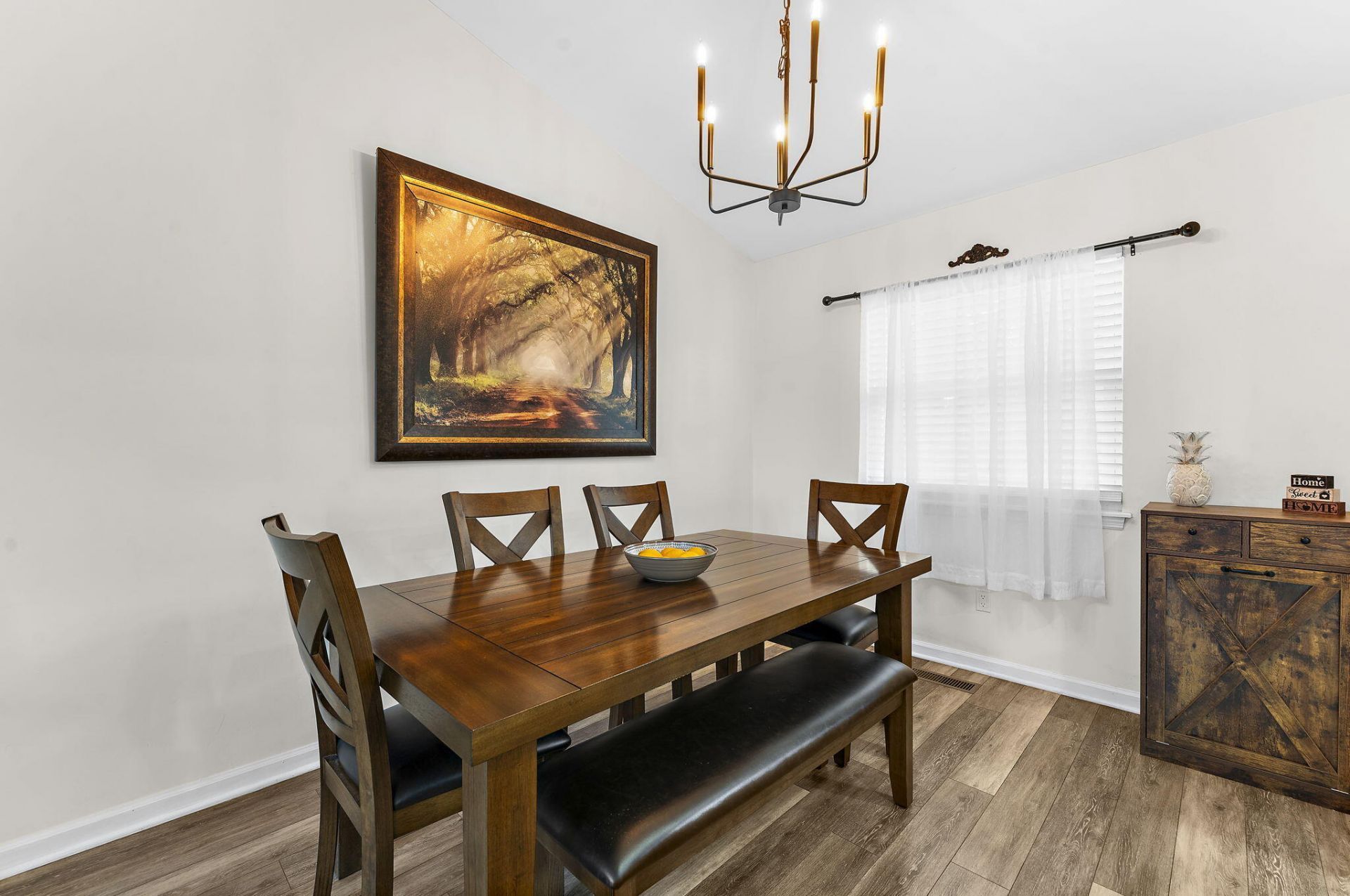101 Ewell Court Photo 13