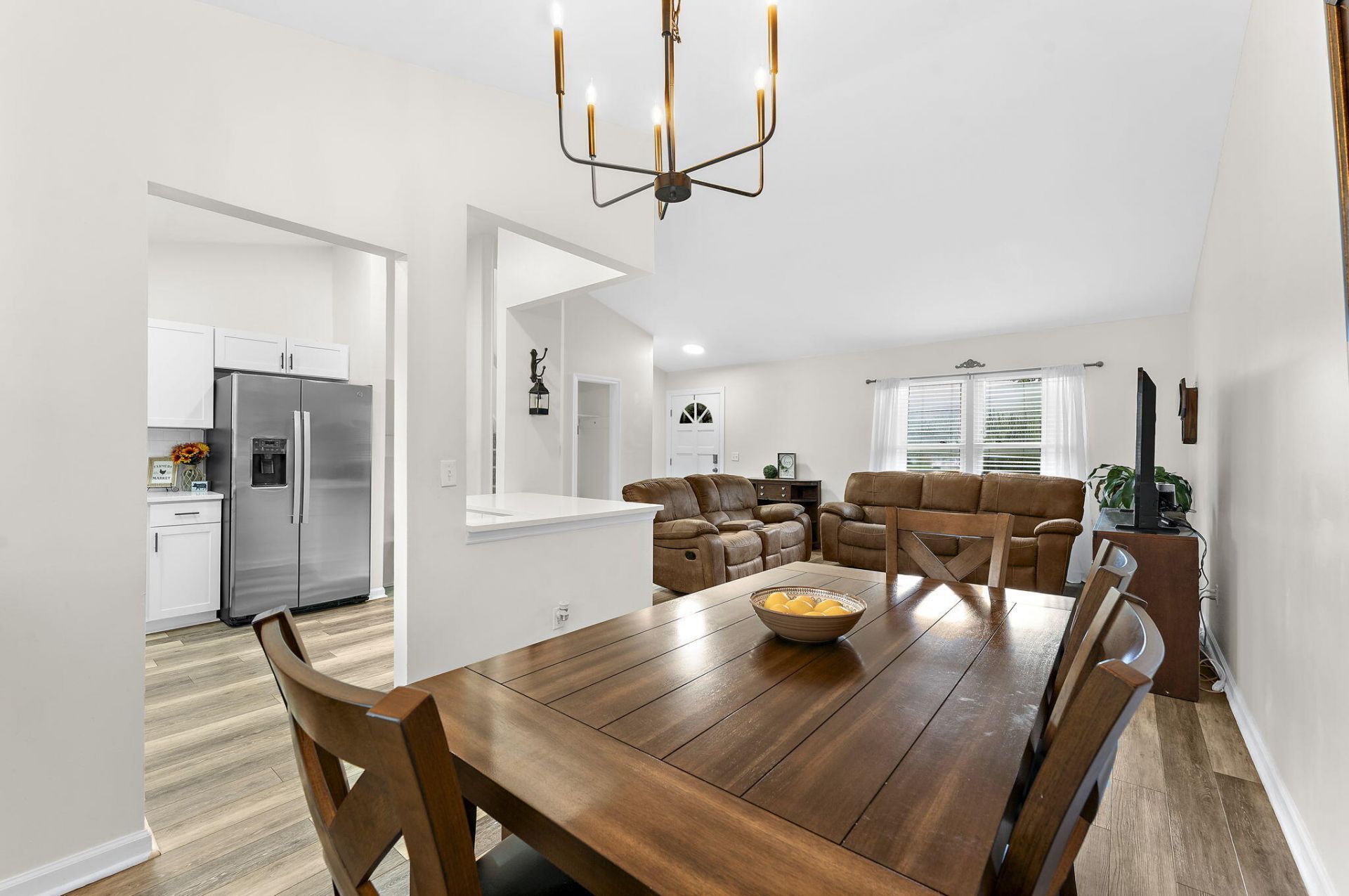 101 Ewell Court Photo 14