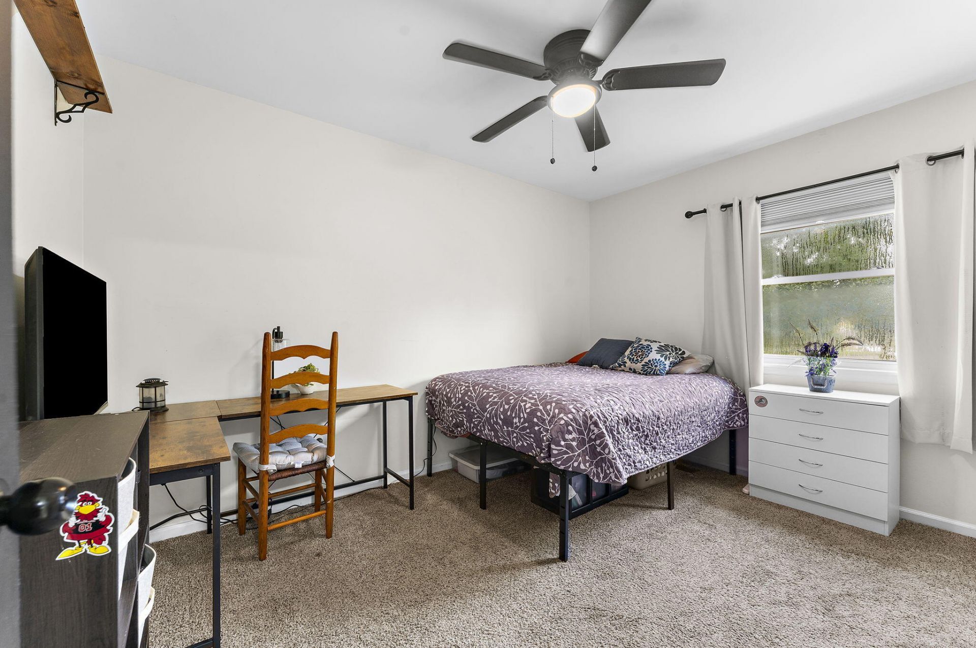 101 Ewell Court Photo 23