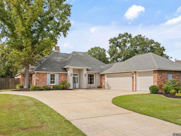 36472 S Winding Ridge Dr, Prairieville, LA 70769
