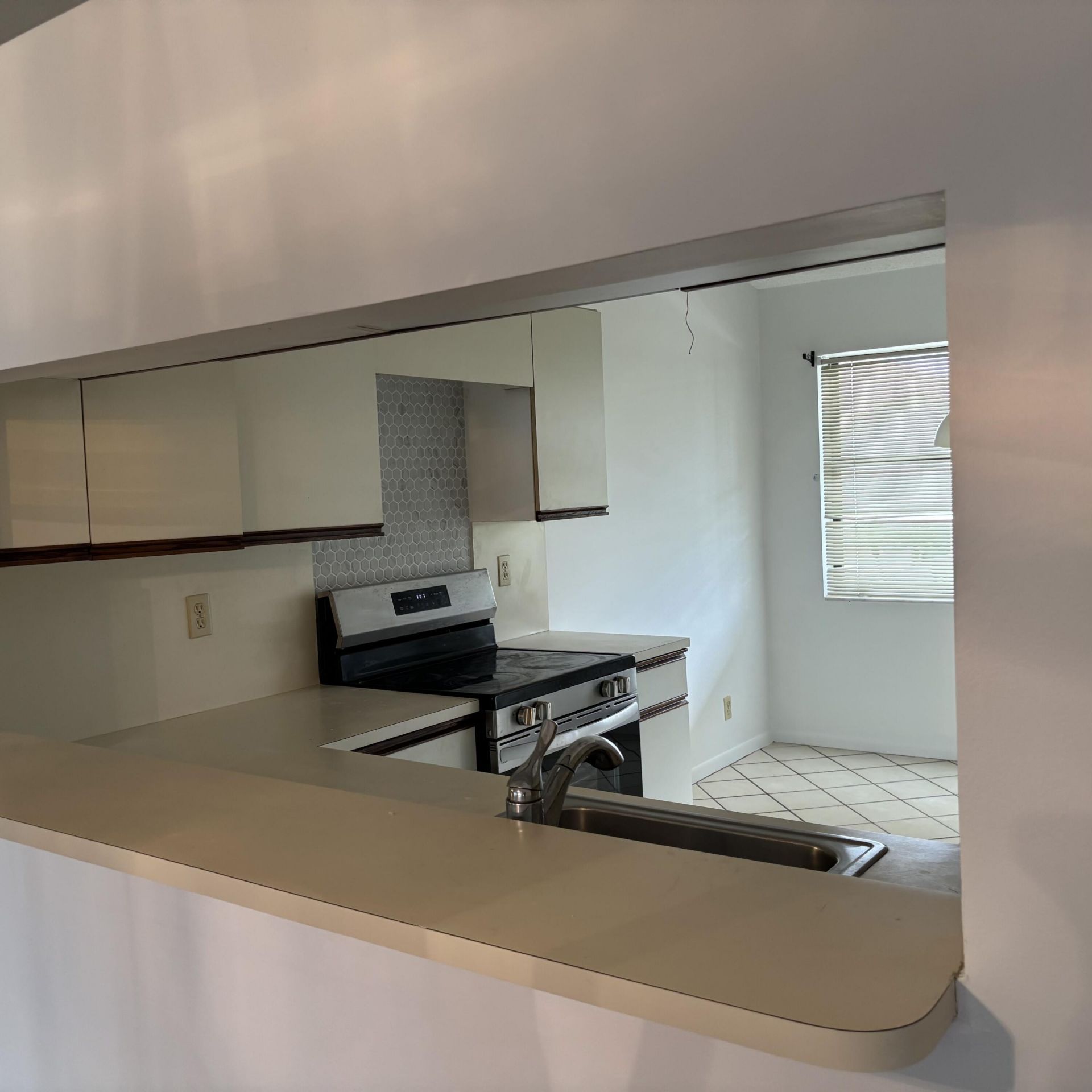 7641 Tahiti Lane, Unit 205, Lake Worth, FL 33467 Photo