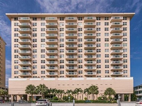 437 Golden Isles Drive, Unit 14 j, Hallandale Beach, FL 33009