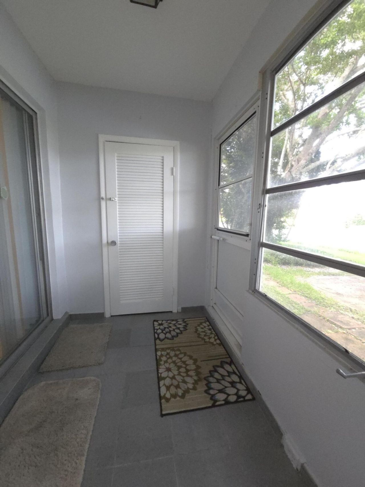 105 Oxford 100, West Palm Beach, FL 33417 Photo