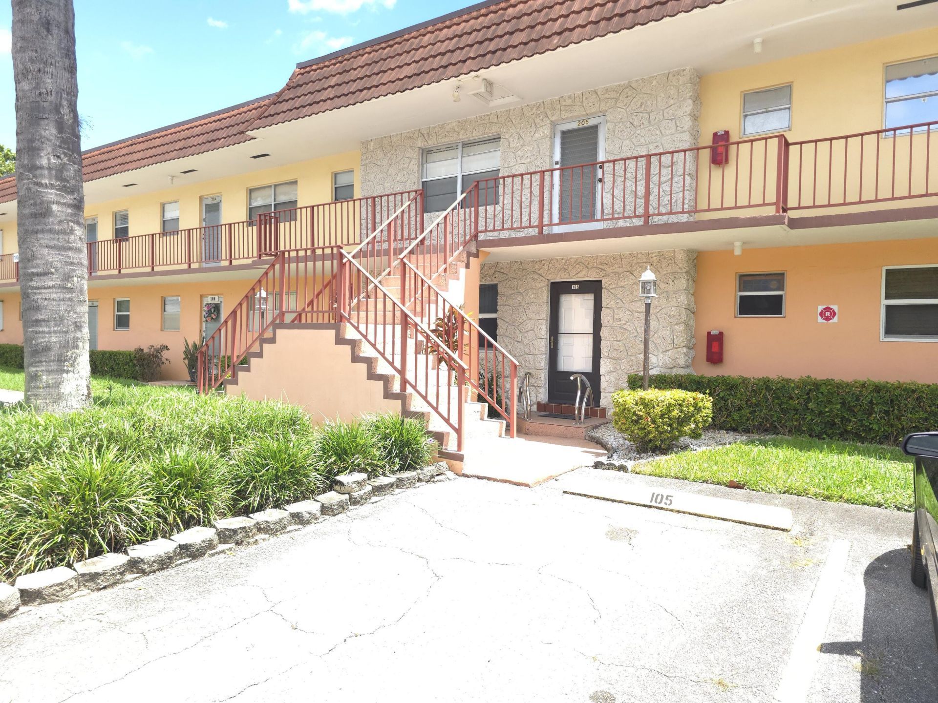 105 Oxford 100, West Palm Beach, FL 33417 Photo