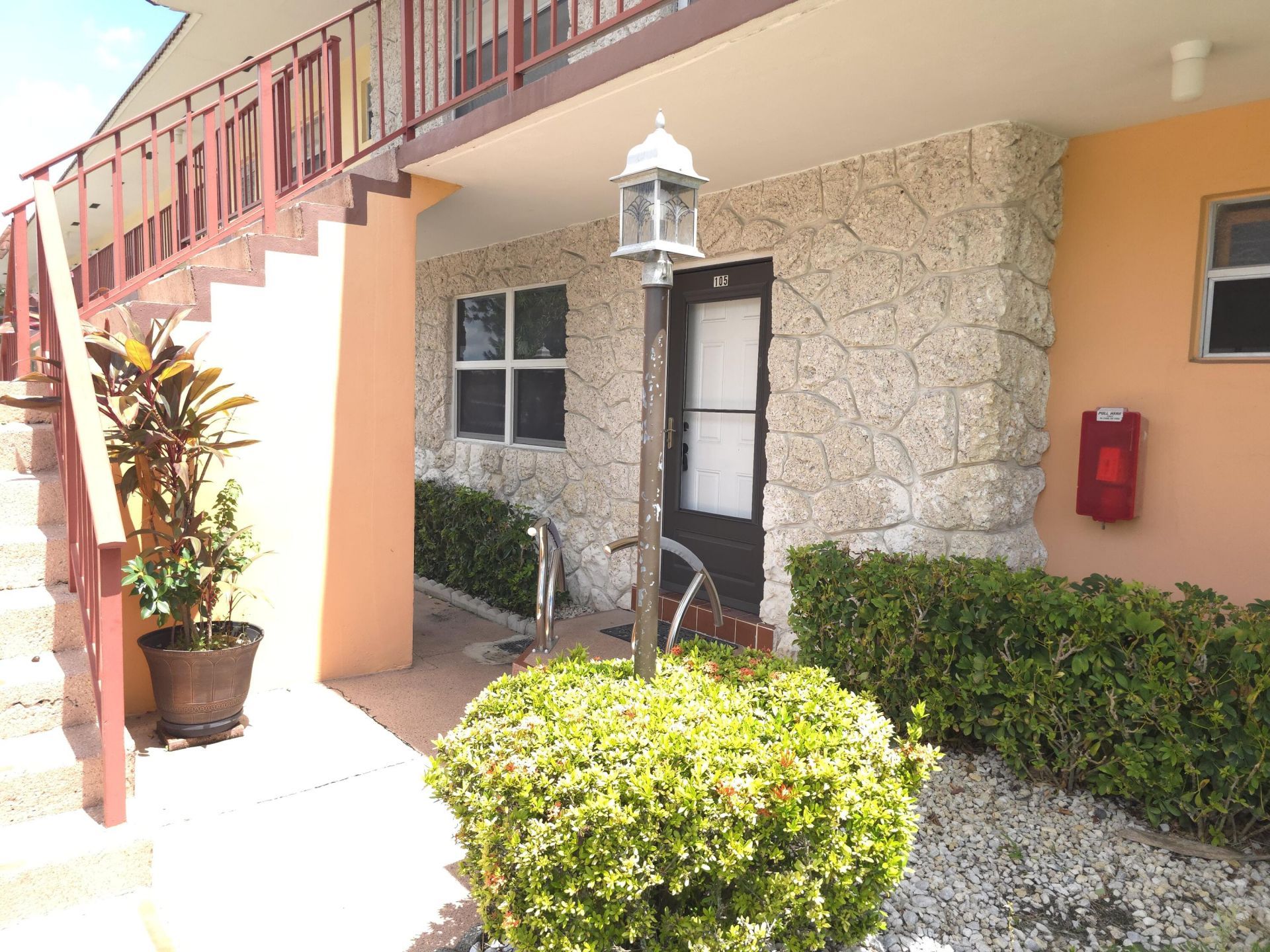 105 Oxford 100, West Palm Beach, FL 33417 Photo