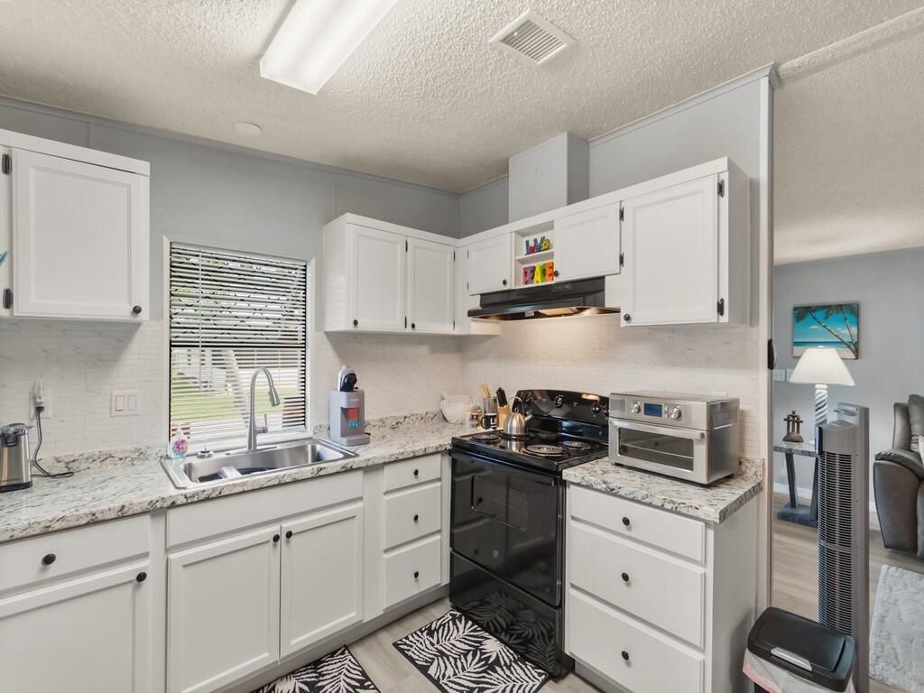 541 Barb Ann Lane, Port Saint Lucie, FL 34952 Photo