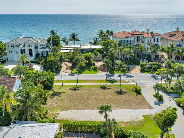 4112 S OCEAN Boulevard, Highland Beach, FL 33487