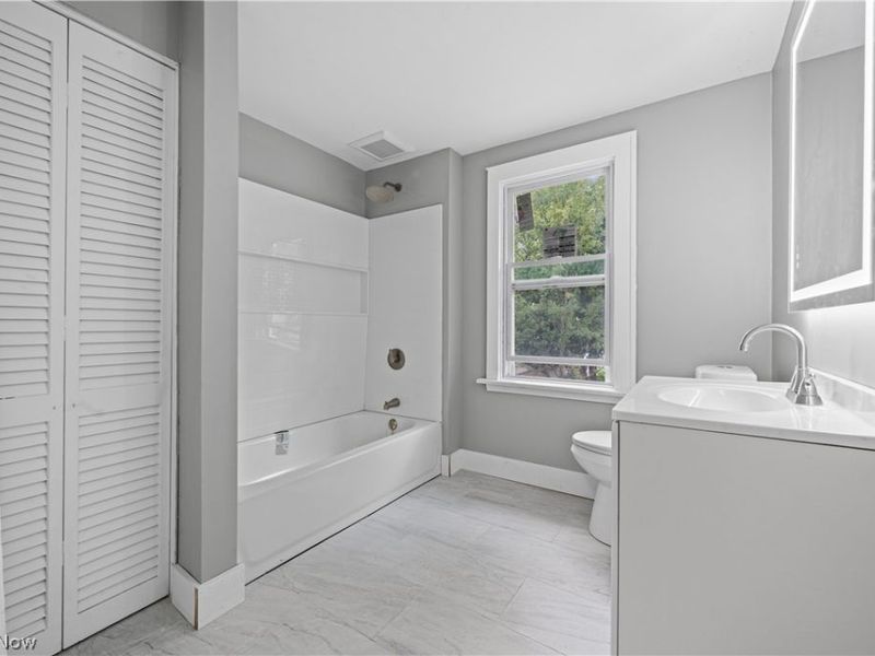 1172 Herberich Avenue, Akron, OH 44301 Photo 10