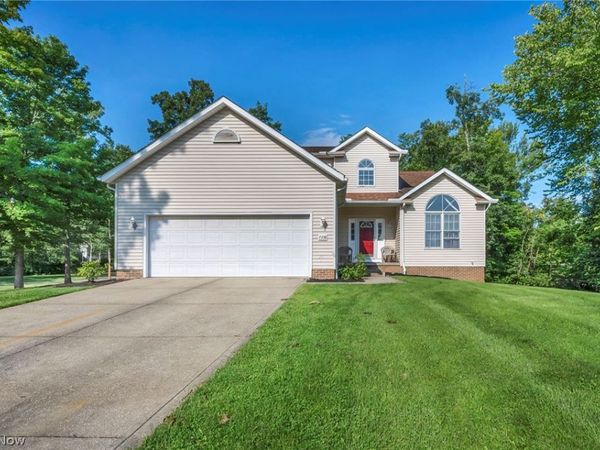7358 Oakhill Road , Bedford, OH 44146