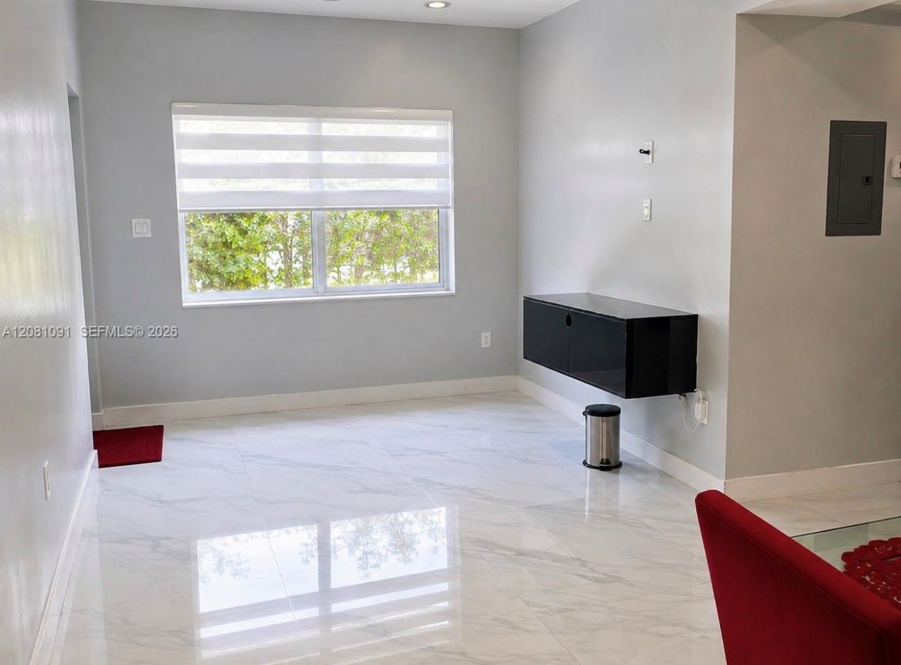 3057 SW 14th St , Miami, FL 33145 Photo