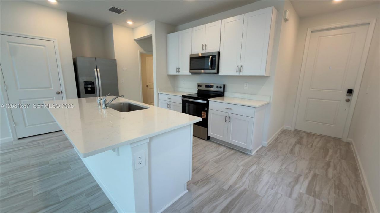 568 Salisbury Cir , Unit 568, Fort Pierce, FL 34982 Photo
