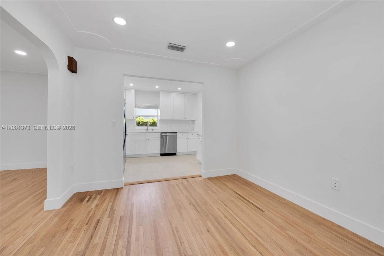 1540 Sarria Ave, Coral Gables, FL 33146 Photo