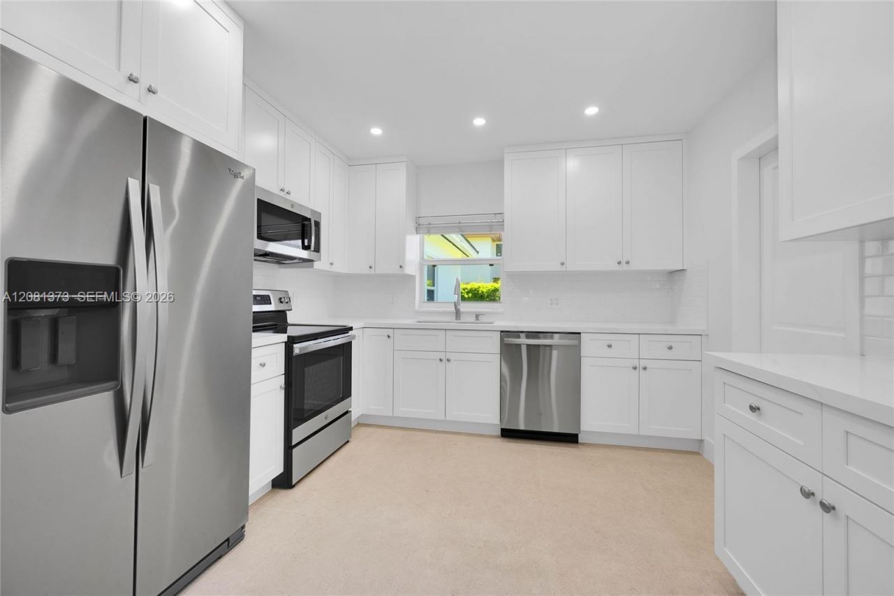 1540 Sarria Ave, Coral Gables, FL 33146 Photo
