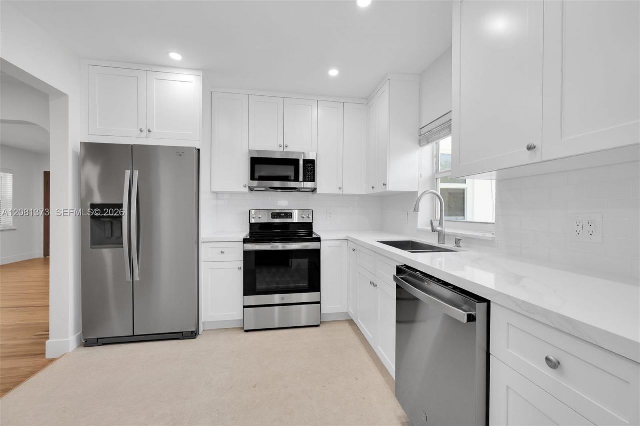 1540 Sarria Ave, Coral Gables, FL 33146 Photo
