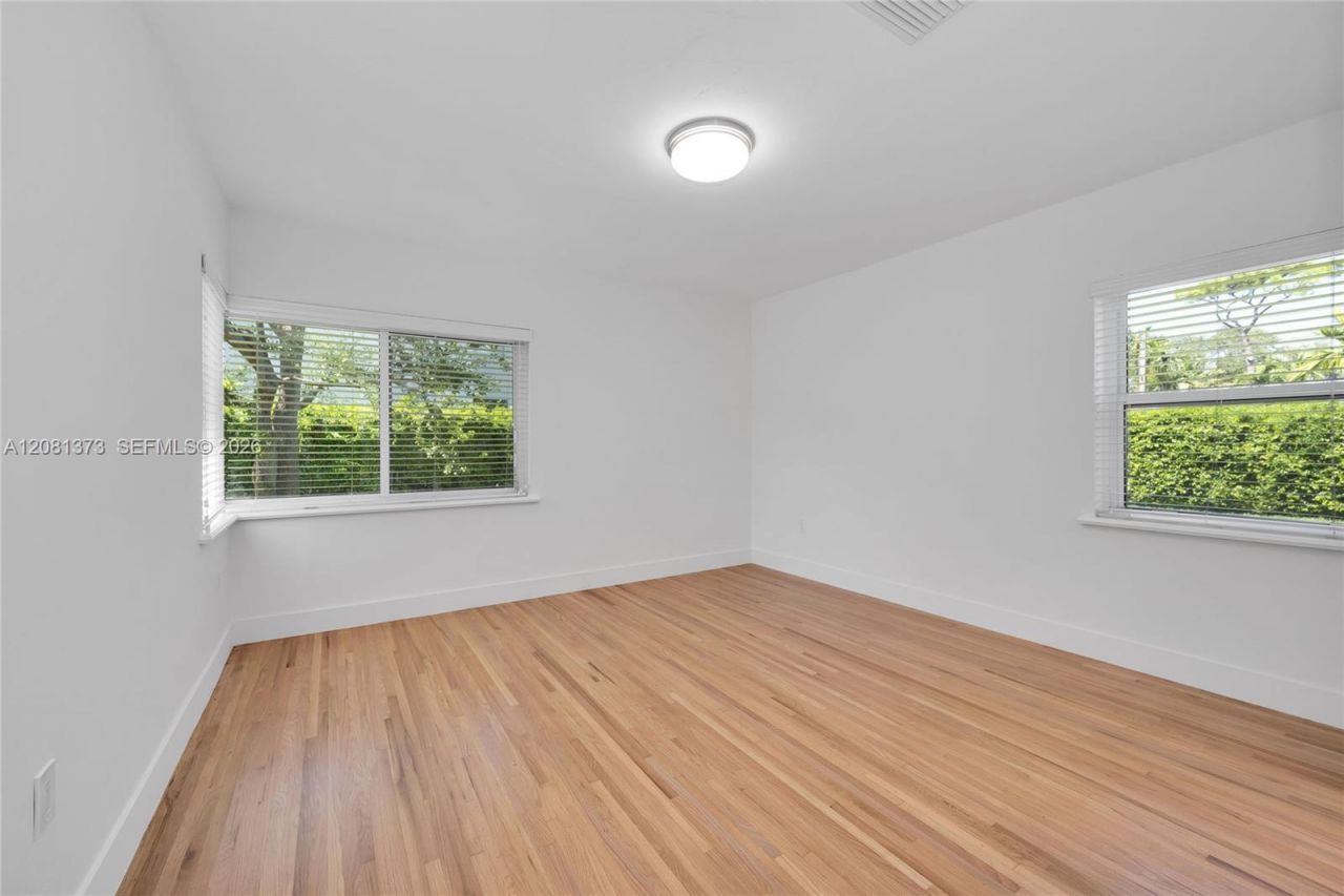 1540 Sarria Ave, Coral Gables, FL 33146 Photo