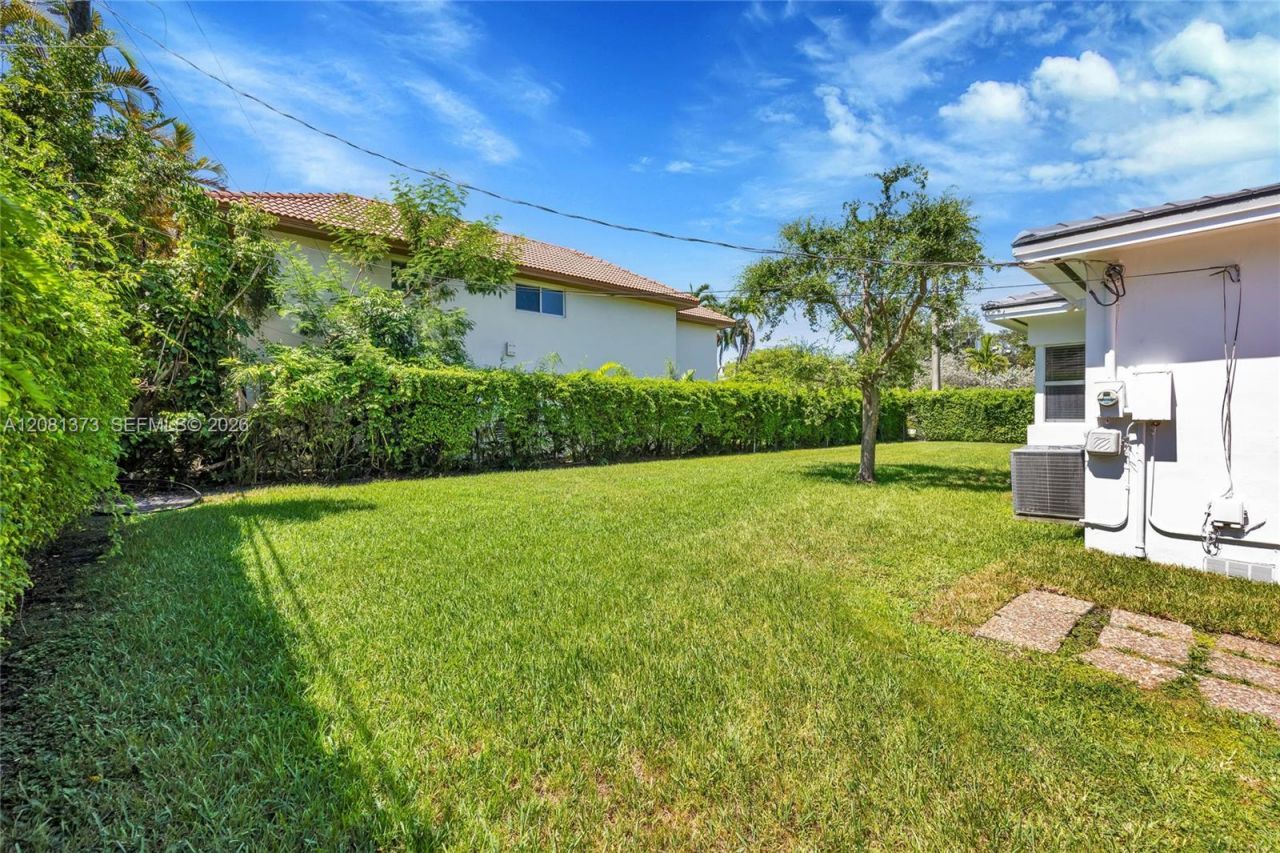 1540 Sarria Ave, Coral Gables, FL 33146 Photo