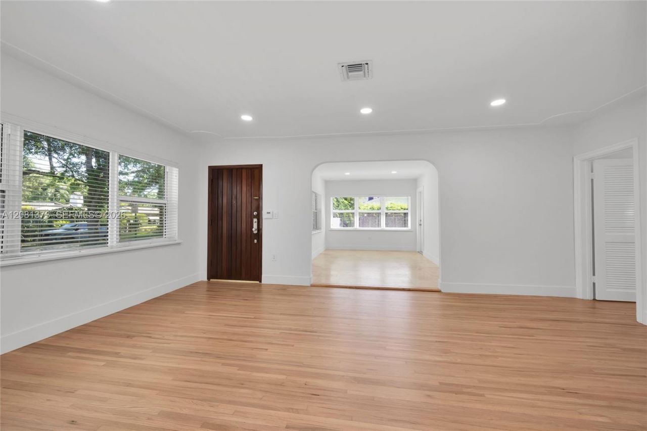 1540 Sarria Ave, Coral Gables, FL 33146 Photo