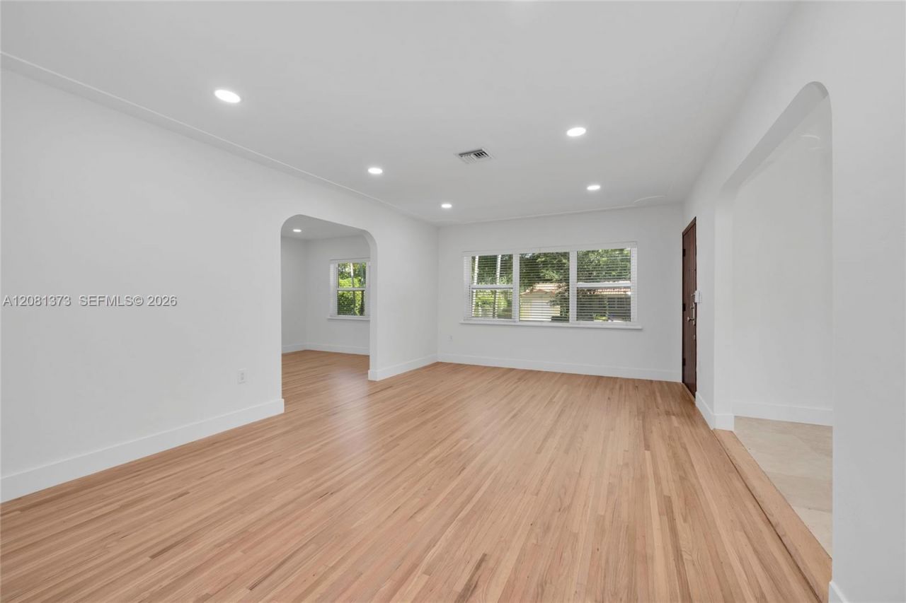 1540 Sarria Ave, Coral Gables, FL 33146 Photo