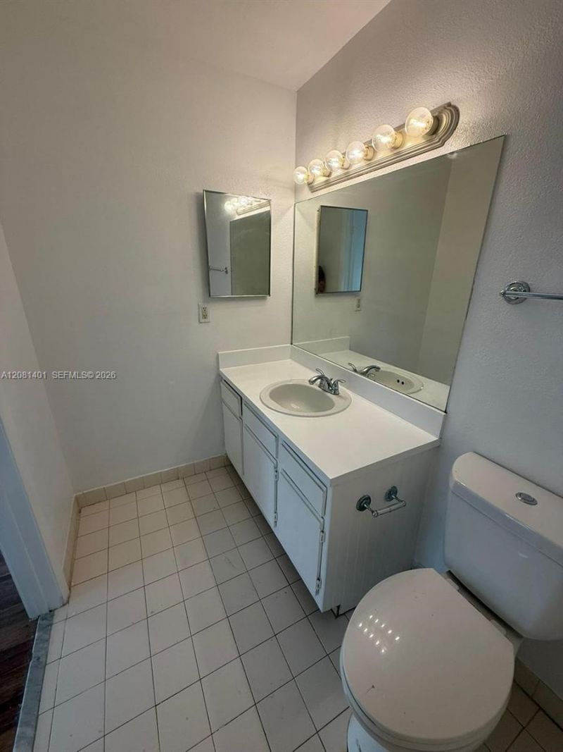 2550 SW 18th Ter, Unit 1807, Fort Lauderdale, FL 33315 Photo