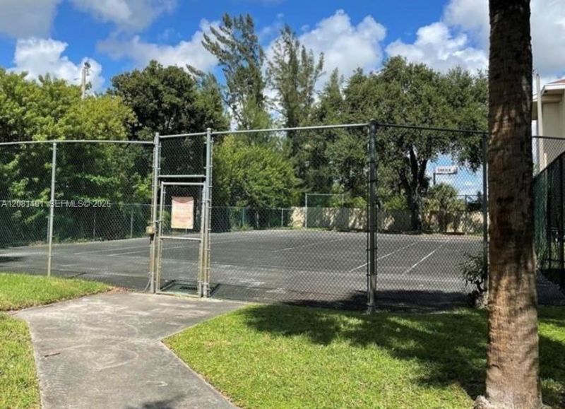 2550 SW 18th Ter, Unit 1807, Fort Lauderdale, FL 33315 Photo