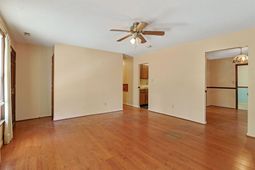 287 Kings River Rd. photo 4