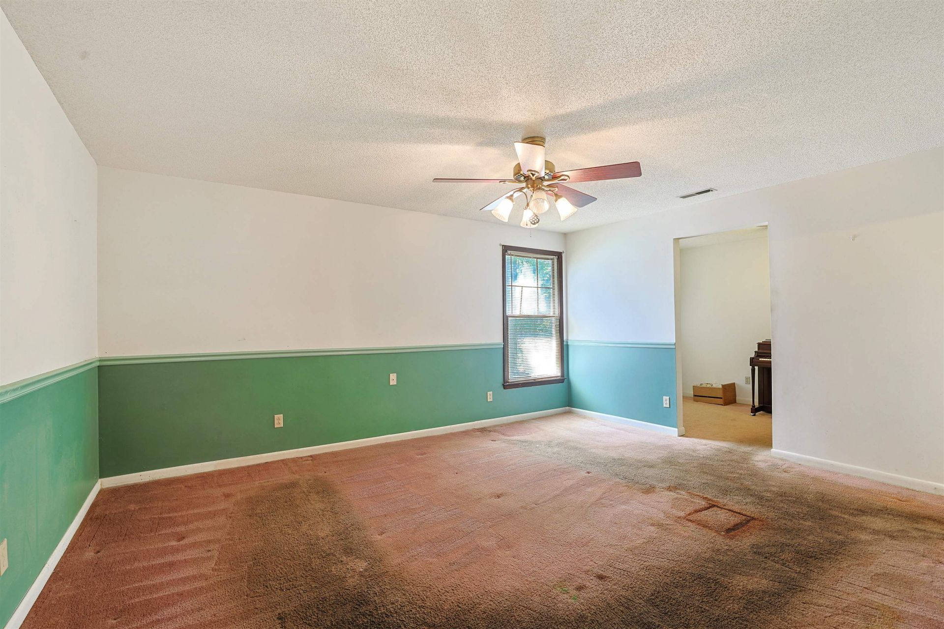 287 Kings River Rd. Photo 9